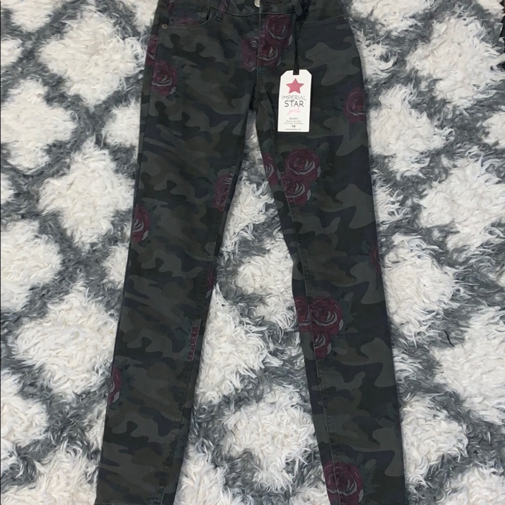 Camouflage jeans